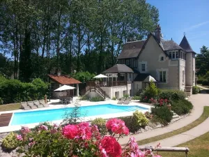 Image of Charming gîte with swimming pool and jacuzzi in the heart of the Loire Valley