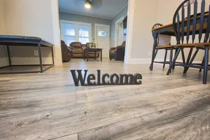 Image of Large 6BR, 2 bath in Niagara Falls