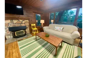 Image of Cozy Cabin in the Woods Near Berea