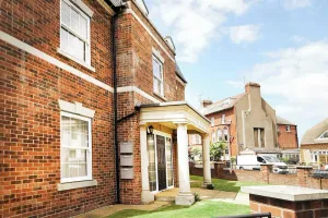 Image of Seaside View Apartment - Sunny bright two bedroom apartment - Lift inside