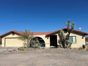 Image of Private Getaway with 360 Views and Pool!