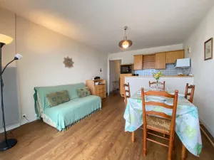 Image of Appartement T2 Cabine 6 pers avec balcon, à deux pas de la mer et des commerces - La Baule - FR-1-245-136