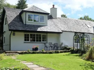 Image of Country cottage near Trossachs lakes, hill walks & cycle routes. Dogs welcome.
