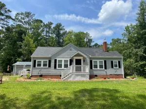 Image of Private, cozy cottage, and beautiful country setting surrounded with pine trees.