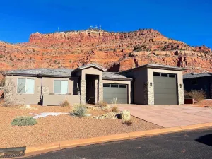 Image of Luxury Kanab Utah Family Home with Amazing Views Pool Gym