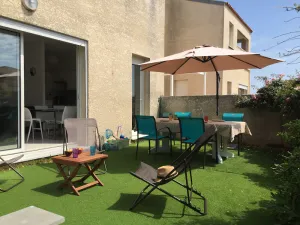 Image of Perfect family spot 2 bedrooms, big garden. Beach on the across the street !