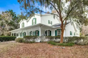 Image of Hampton House Homosassa 5BR Waterfront Estate