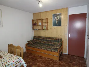 Image of Charming 4-Person Apartment in Lanslevillard, Close to Ski Lifts