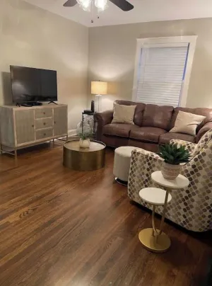 Image of Cozy Cottage Downtown Cleveland