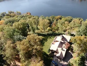 Image of Entertainers Dream, Candlewood Lake, Hot Tub,Disco,Theatre,Music studio..more!