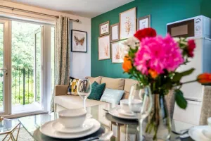 Image of Forest View Apartment with private balcony- Southampton