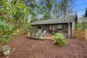 Image of D & D Retreat - Beachcomber Vacation Homes