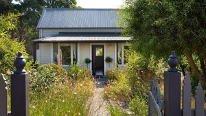 Image of Koovelly Spa - picture perfect romantic country cottage