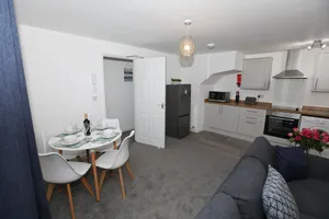 Image of Exmouth - Apartment 2, Strand House - Modern 2 Bedroom Apartment, Perfect Location For Access To Beach & Town Centre - Sleeps 6 Guests - Hosted By RENTMYHOUSE
