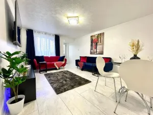Image of House 32 Delightful, Clean 2 bed house close to a golf course