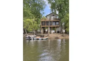 Image of Gorgeous River Getaway