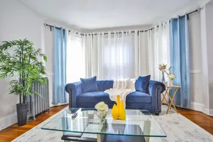 Image of Perfect for large group 10 beds•  4.6 mi to Downtown •steps to T 5BD\/2Bth