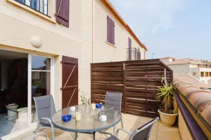 Image of Pavillon 5 pièces avec piscine, terrasse et WIFI - 8 pers, Narbonne-Plage - FR-1-409-28