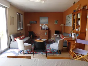 Image of house 6 bedrooms and sleeps 10