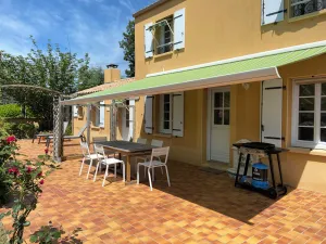 Image of House near sea south exposed Provencale style