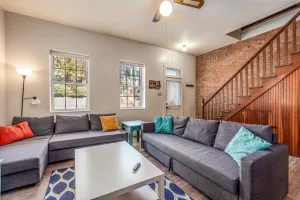 Image of St. Charles 1860's Gem - Sleeps 6!