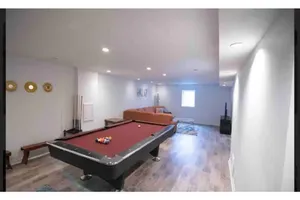 Image of •Vibrant 4 bedroom house 2 king beds in Ankeny•
