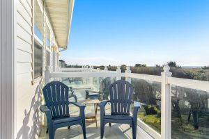 Image of Dog-friendly oceanfront suite with deck, great ocean view & jetted tub