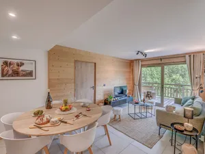 Image of Charming Alpine Apartment in Champagny-en-Vanoise, 4 Rooms, Sleeps 8, Mountain Views