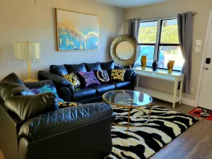 Image of Momohome 4BD\/2BA new entire house in  Downtown Plano