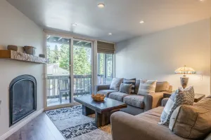 Image of Highly updated 1 Bedroom plus den, 2 bath Crestview Unit 5 Sleeps up to 4 located near Canyon Lodge