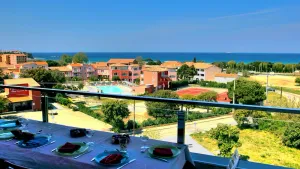 Image of NEW: Penthouse with two sun\/roof terraces and stunning views