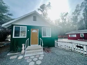 Image of Lake Elsinore Cute Country Home