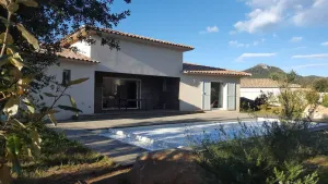 Image of Villa with pool, sleeps 8, 5 min beaches