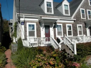 Image of Your own front porch, backyard & sandy beach-Gallery District: Sat-Sat rentals
