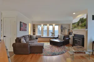 Image of Boho Country 5 Acre Estate: Kenyon, Amish, River