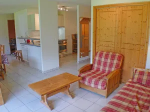 Image of Spacious 2BR + Cabin Near Ski Lifts, Lake, Pool - Résidence le Pas au Loup