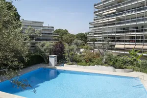 Image of Superbe studio avec piscine ext