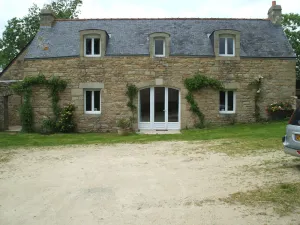 Image of Spacious farmhouse ,wheelchair accessible , close to stunning beaches .