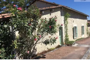 Image of St-Antoine-Cumond 3*** house with swimming pool 3km from Aubeterre sur Dronne