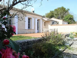 Image of Charming Stone House Near Beach, Garden, Parking, 6 Sleeps - Saint-Pierre-d'Oléron