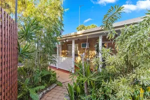Image of Relaxed Urangan Living at the Poolside Bungalow
