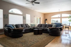 Image of Gorgeous 4BD luxury mountain getaway