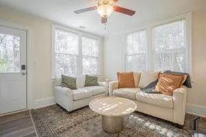 Image of Classic City Apartment w\/ Firepit