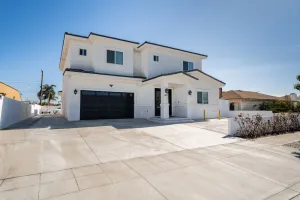 Image of Huge Family Home Near Disneyland & SoCal Beaches
