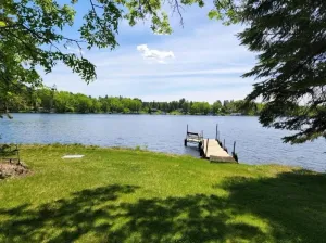 Image of Spacious home on the lake!
