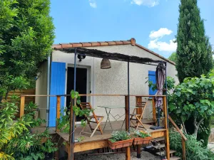 Image of Joli Cabanon vue sur Serre de Barre