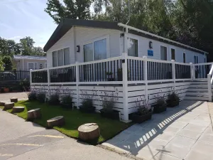 Image of Large luxury lodge available to rent