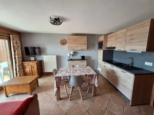Image of Ski in\/ski out 2 bedroom apartment Arcs 1800 with swimming pool