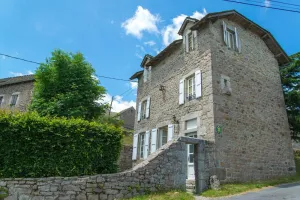 Image of L'école - traditional 8-bed gîte in the parc les loups du Gévaudan