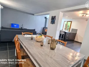 Image of Gîte 80m² avec jardin privatif, garage pour motos, à proximité des sentiers de randonnée et circuits VTT. - FR-1-496-319